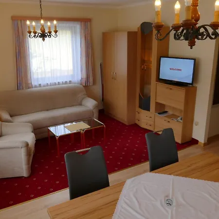 Hoffmann Apartment *